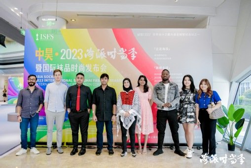 可结合站内栏目与相关篇目交叉阅读